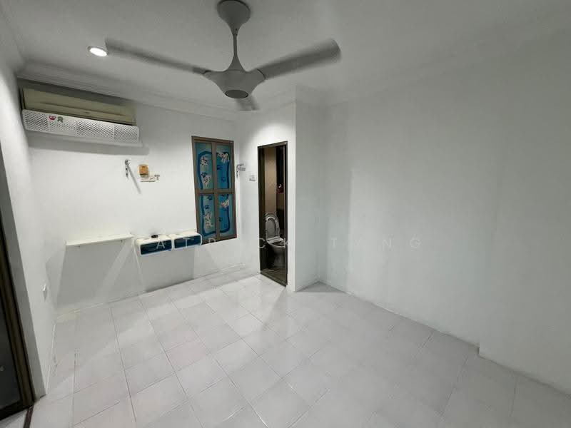 Apartment for Sale at Kingfisher Series - Patrick Tang - Interior - PropertyGuru.com.my