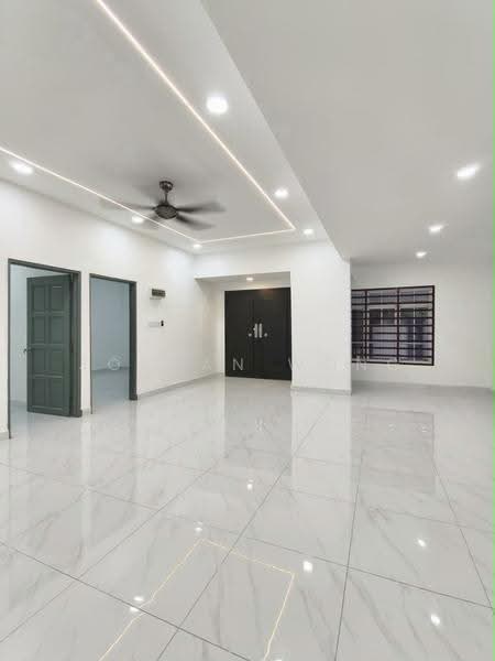 1-storey Terraced House for Sale in Taman Johor Jaya (Johor Bahru) - Jordan Wong - Living Room - PropertyGuru.com.my