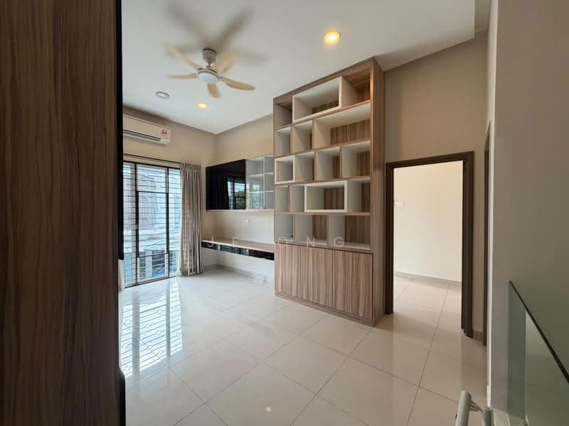 Semi-Detached House for Sale in Bandar Dato Onn (Tebrau) - JE ONG - Living Room - PropertyGuru.com.my