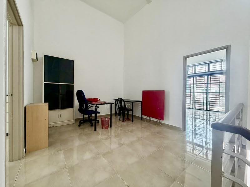 2-storey Terraced House for Sale in Taman Nusa Sentral (Iskandar Puteri (Nusajaya)) - Janice . - Study - PropertyGuru.com.my