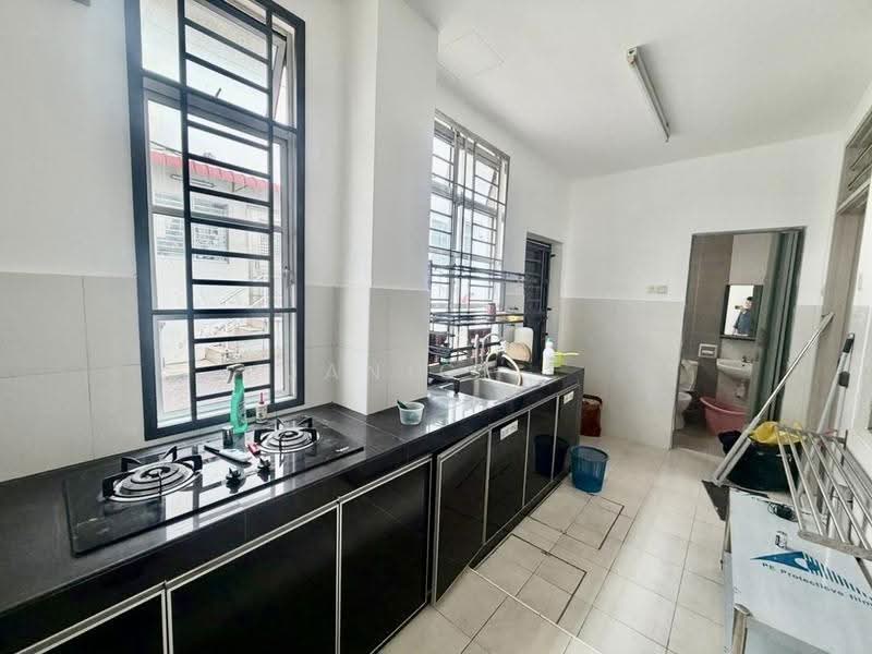 2-storey Terraced House for Sale in Taman Nusa Sentral (Iskandar Puteri (Nusajaya)) - Janice . - Kitchen - PropertyGuru.com.my