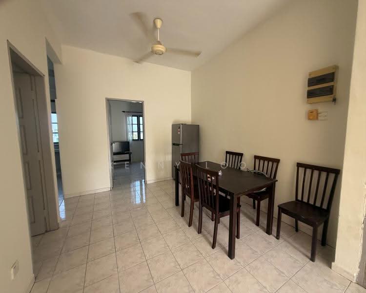 Pangsapuri untuk Dijual di Le Town Apartment - Kenny Loo - Dining Room - PropertyGuru.com.my