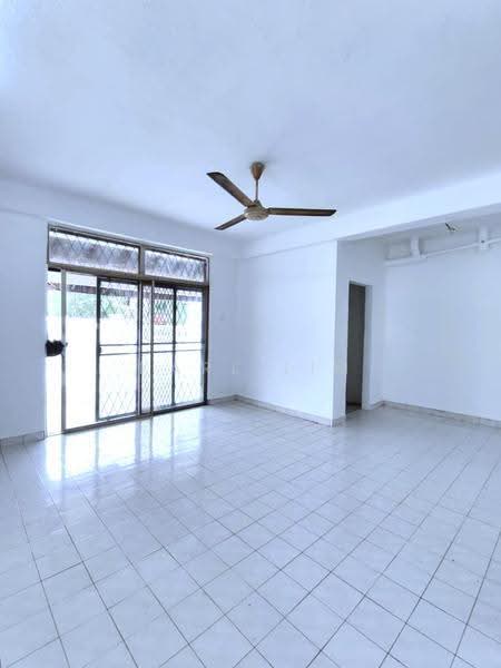Semi-Detached House for Sale in Taman Bukit Kempas (Tampoi) - Karl Lim - Living Room - PropertyGuru.com.my