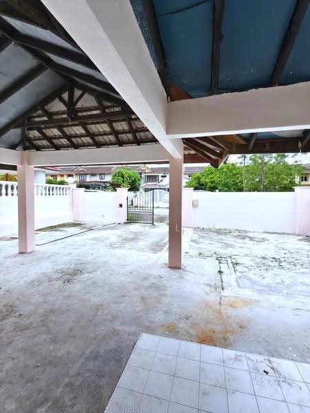 Semi-Detached House for Sale in Taman Bukit Kempas (Tampoi) - Karl Lim - Exterior - PropertyGuru.com.my