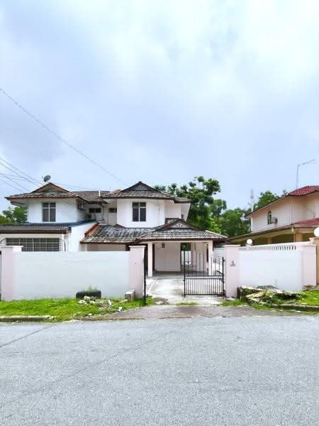 Semi-Detached House for Sale in Taman Bukit Kempas (Tampoi) - Karl Lim - Exterior - PropertyGuru.com.my