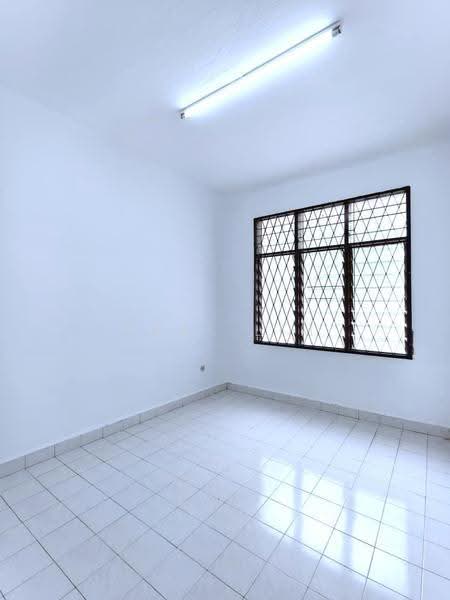 Semi-Detached House for Sale in Taman Bukit Kempas (Tampoi) - Karl Lim - Interior - PropertyGuru.com.my