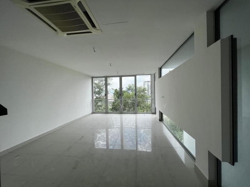 Bungalow House untuk Dijual di Selayang (Selangor) - Vicky Tay - Living Room - PropertyGuru.com.my