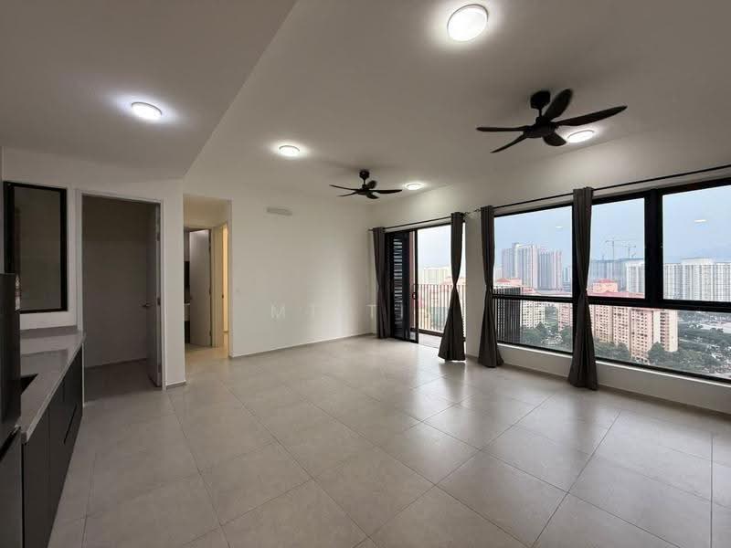 Condominium for Rent at EdgeWood Residences @ SkySanctuary - MT Tiu - Living Room - PropertyGuru.com.my