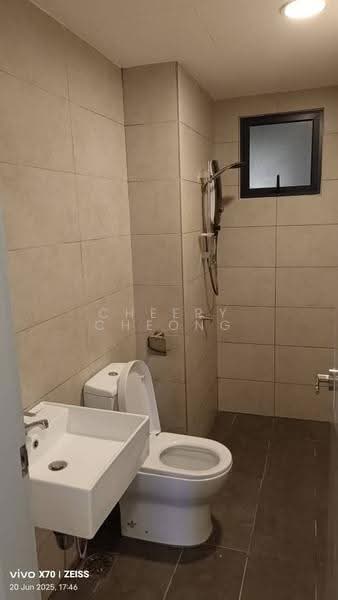 Kediaman Servis untuk Dijual di M Luna - Cheery Cheong - Bathroom - PropertyGuru.com.my
