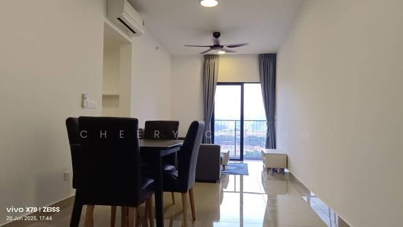 Kediaman Servis untuk Dijual di M Luna - Cheery Cheong - Dining Room - PropertyGuru.com.my