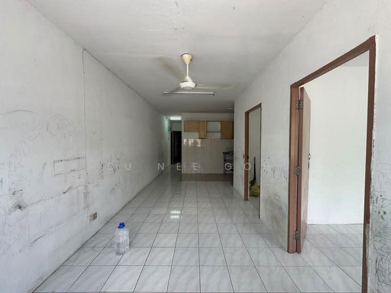 Rumah Flat untuk Dijual di Lestari Apartment - Su Nee Goh - Interior - PropertyGuru.com.my