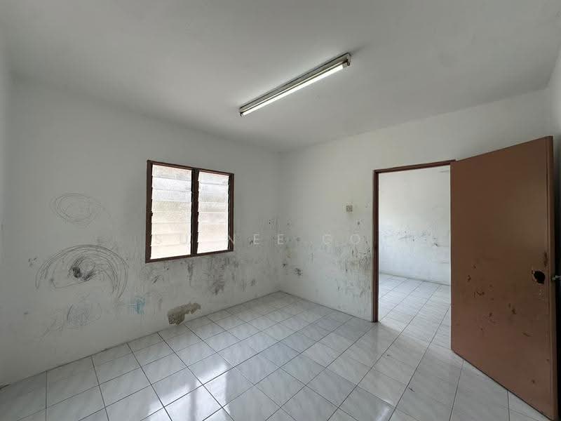 Rumah Flat untuk Dijual di Lestari Apartment - Su Nee Goh - Interior - PropertyGuru.com.my