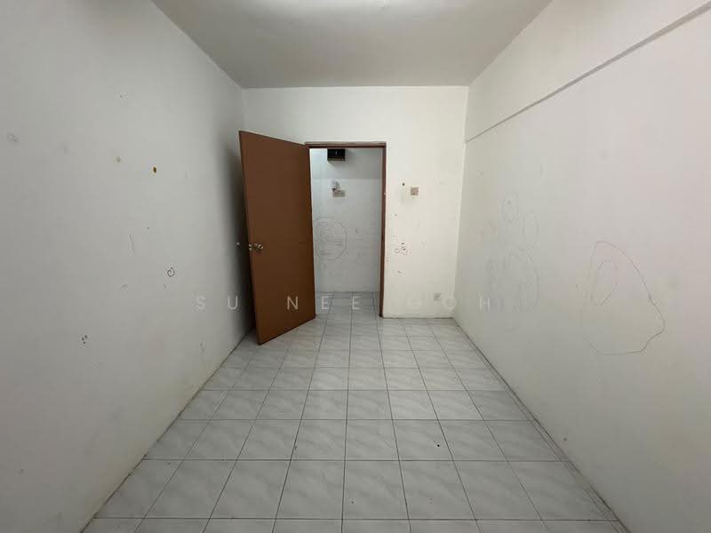 Rumah Flat untuk Dijual di Lestari Apartment - Su Nee Goh - Interior - PropertyGuru.com.my