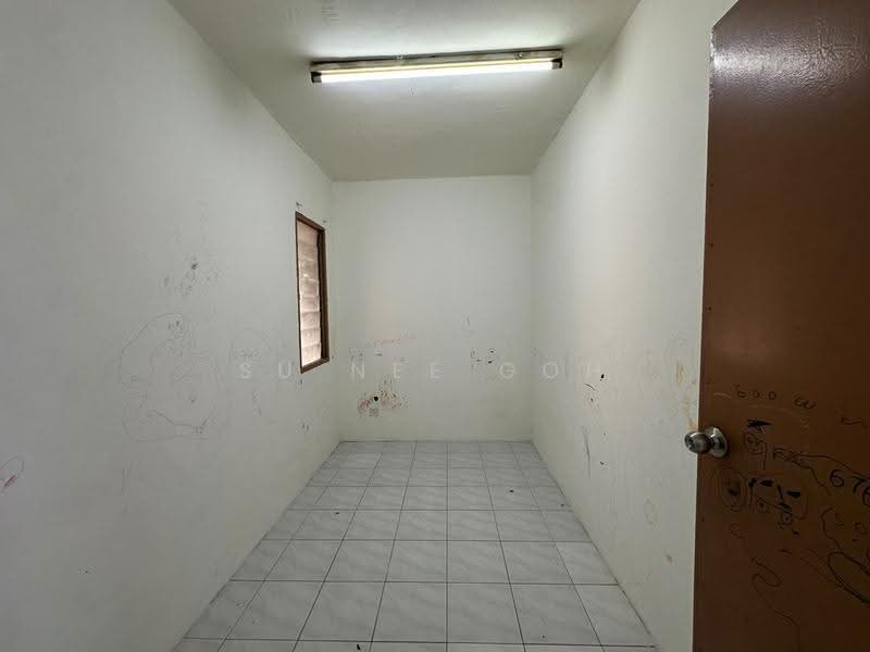 Rumah Flat untuk Dijual di Lestari Apartment - Su Nee Goh - Interior - PropertyGuru.com.my