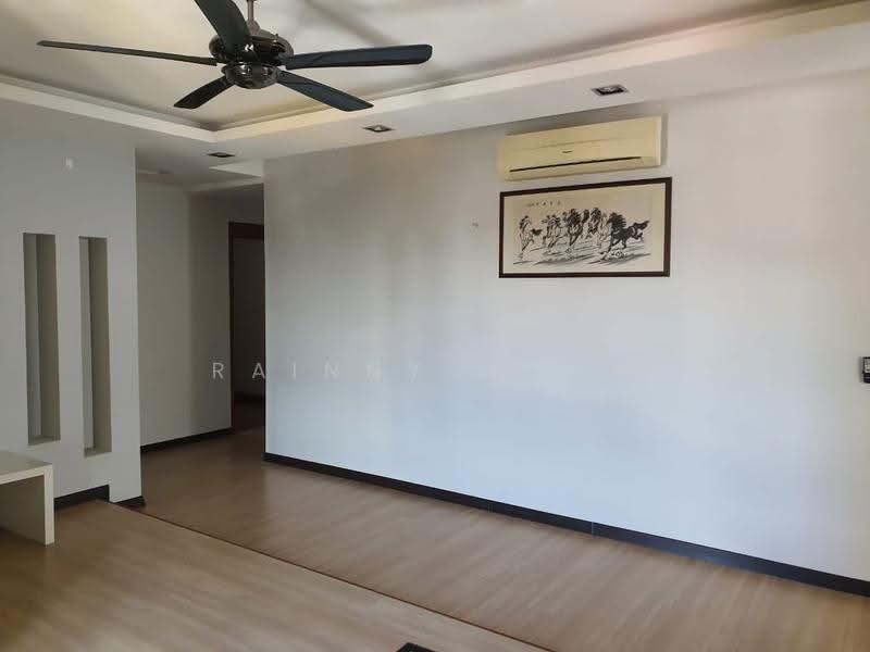Kondominium untuk Disewa di Central Park condominium - Rainny Wong - Living Room - PropertyGuru.com.my
