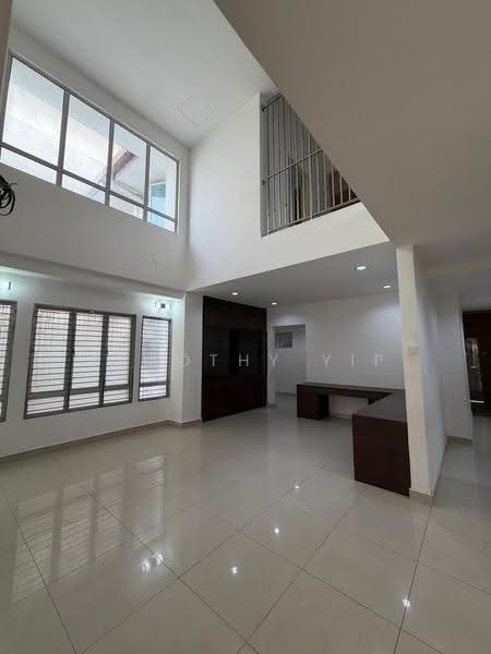 Rumah Berkembar untuk Dijual di Taman Mutiara Indah (Puchong) - Timothy Yip - Living Room - PropertyGuru.com.my