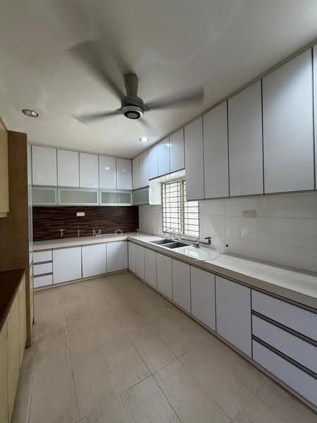Rumah Berkembar untuk Dijual di Taman Mutiara Indah (Puchong) - Timothy Yip - Kitchen - PropertyGuru.com.my