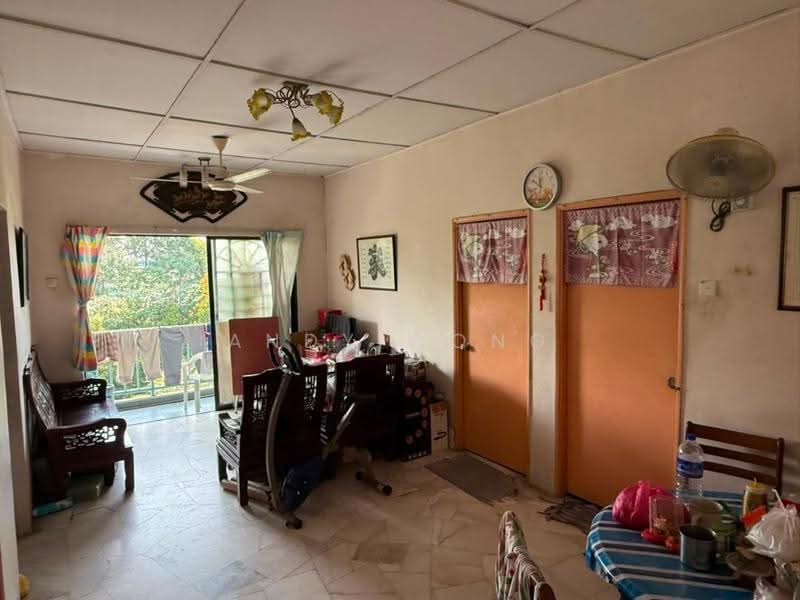 Apartment for Sale at Pangsapuri Kempas - Andy Wong - Living Room - PropertyGuru.com.my