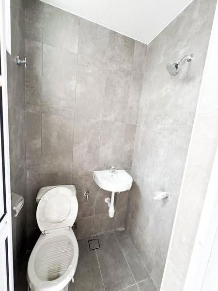 Rumah Teres 3-Tingkat untuk Dijual di Taman Melawati (Ulu Kelang) - Izzat Zamros - Bathroom - PropertyGuru.com.my
