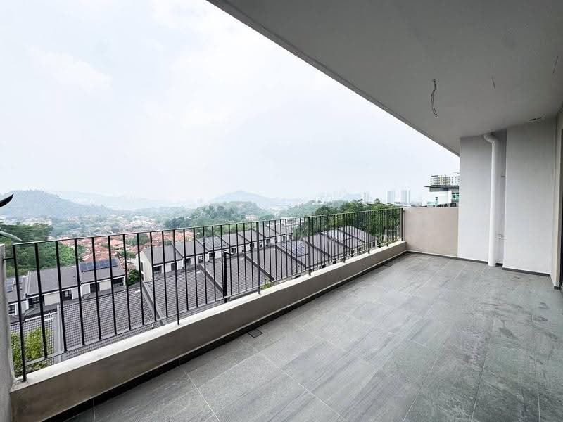 Rumah Teres 3-Tingkat untuk Dijual di Taman Melawati (Ulu Kelang) - Izzat Zamros - Balcony - PropertyGuru.com.my