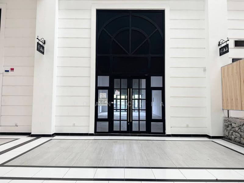 Retail Space untuk Disewa di Iskandar Puteri (Nusajaya) (Johor) - Joan Chia - Entrance - PropertyGuru.com.my