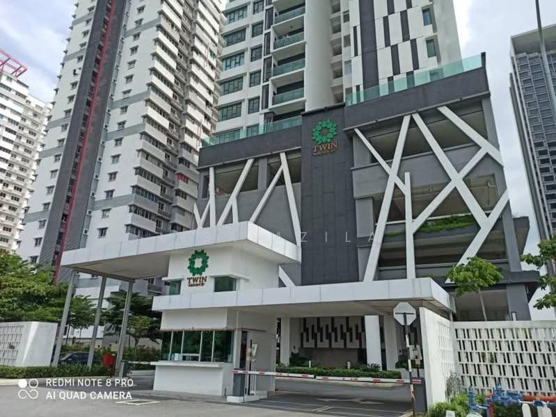 Kediaman Servis untuk Dijual di Twin Residences - Lisa Azila - Exterior - PropertyGuru.com.my