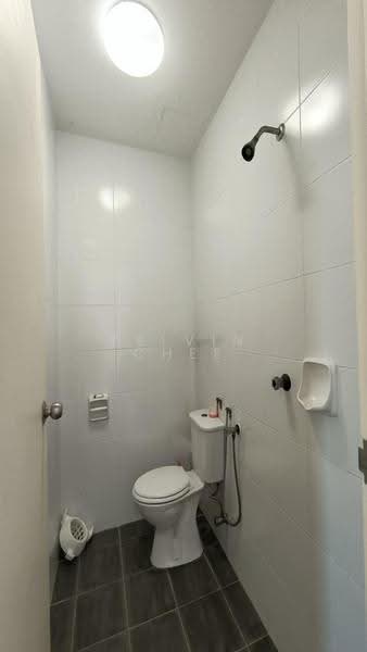 Kondominium untuk Dijual di Fairway Suites - Kelvin Chee - Bathroom - PropertyGuru.com.my