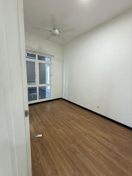 Kediaman Servis untuk Dijual di Eco Sky - Yen Ching - Interior - PropertyGuru.com.my