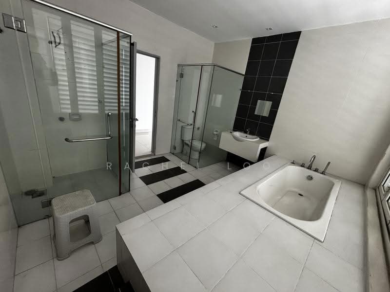 Rumah Bandar untuk Dijual di Petaling Jaya (Selangor) - Rachel Loo - Bathroom - PropertyGuru.com.my