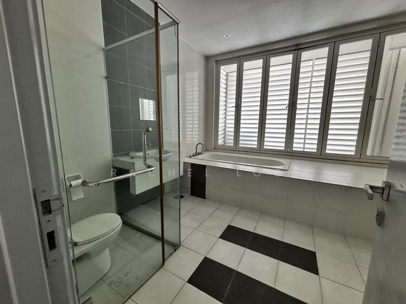 Rumah Bandar untuk Dijual di Petaling Jaya (Selangor) - Rachel Loo - Bathroom - PropertyGuru.com.my