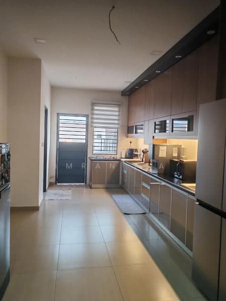 Rumah Teres untuk Dijual di Bandar Sri Sendayan (Negeri Sembilan) - Imran Isa - Kitchen - PropertyGuru.com.my