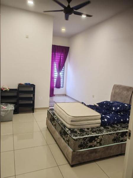 Rumah Teres untuk Dijual di Bandar Sri Sendayan (Negeri Sembilan) - Imran Isa - Bedroom - PropertyGuru.com.my