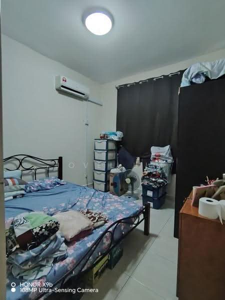 Pangsapuri untuk Dijual di Kipark Apartment - Jovel Lim - Bedroom - PropertyGuru.com.my