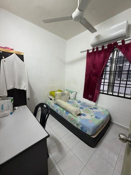 Apartment for Sale at Idaman Senibong - Ester Wong - Bedroom - PropertyGuru.com.my