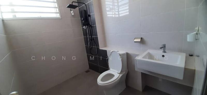 Rumah Teres 2-Tingkat untuk Disewa di S2 Heights (Seremban 2) - Chong Ming Ming - Bathroom - PropertyGuru.com.my