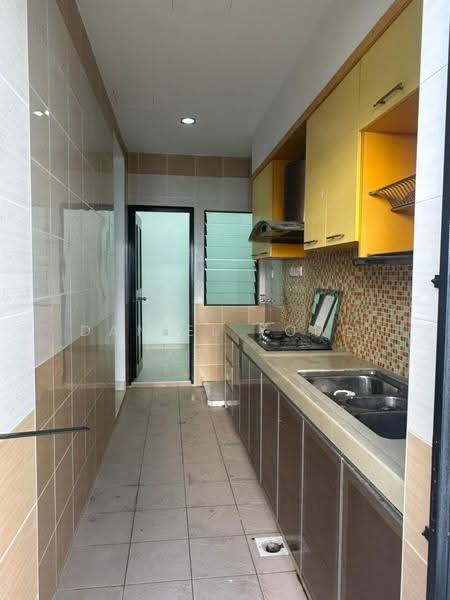 Cluster House for Sale in Taman Adda Heights (Tebrau) - Daniel Yong - Kitchen - PropertyGuru.com.my