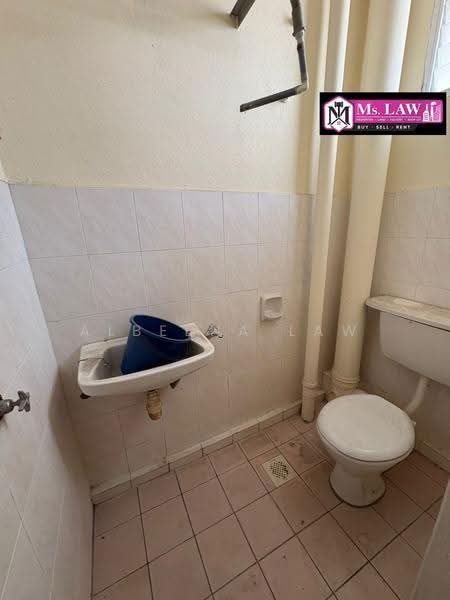 Apartment for Sale at Nipah Emas - Albeena Law - Bathroom - PropertyGuru.com.my