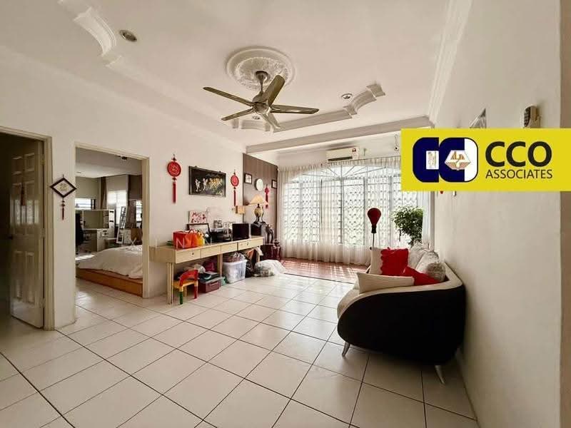 Rumah Teres 2.5-Tingkat untuk Dijual di Ipoh (Perak) - Xinni Choong - Living Room - PropertyGuru.com.my