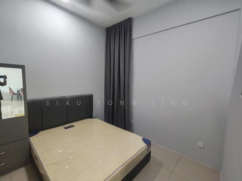 Service Residence for Sale at 8Scape Residence @ Sutera - Siau Tong Ling - Bedroom - PropertyGuru.com.my