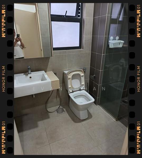 Kondominium untuk Disewa di Lakeville Residence - Evan Chan - Bathroom - PropertyGuru.com.my