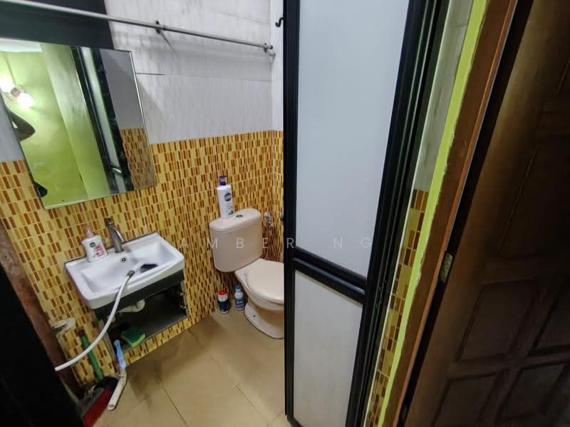 Rumah Teres 2-Tingkat untuk Dijual di Taman Sri Rampai (Wangsa Maju) - Amber Ng - Bathroom - PropertyGuru.com.my