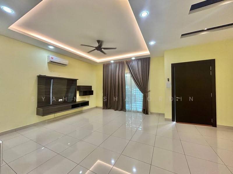 Rumah Teres 2-Tingkat untuk Dijual di Kajang (Selangor) - Syahmi Shahordin - Living Room - PropertyGuru.com.my