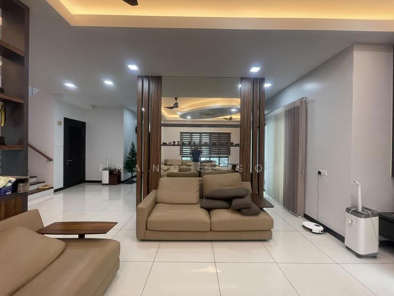 Bungalow House for Sale in Taman Equine (Seri Kembangan) - Francis Soh - Living Room - PropertyGuru.com.my