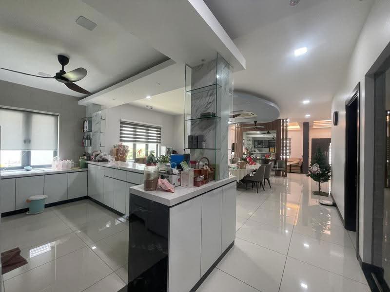 Bungalow House for Sale in Taman Equine (Seri Kembangan) - Francis Soh - Kitchen - PropertyGuru.com.my
