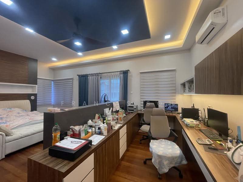 Bungalow House for Sale in Taman Equine (Seri Kembangan) - Francis Soh - Study - PropertyGuru.com.my