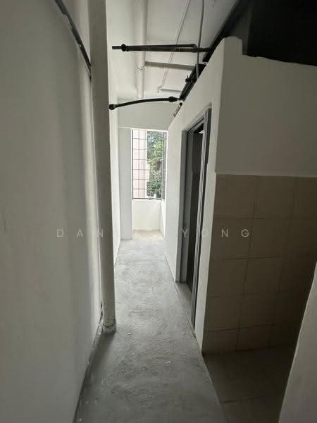 Kedai untuk Dijual di Johor Bahru (Johor) - Daniel Yong - Corridor - PropertyGuru.com.my
