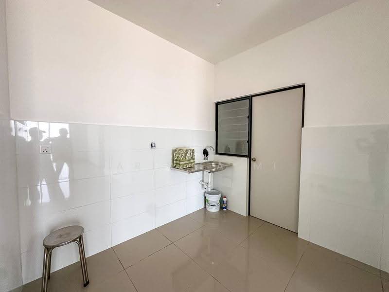 Pangsapuri untuk Dijual di PSV 1 Residences @ Platinum South Valley - Farid Fahmi - Kitchen - PropertyGuru.com.my