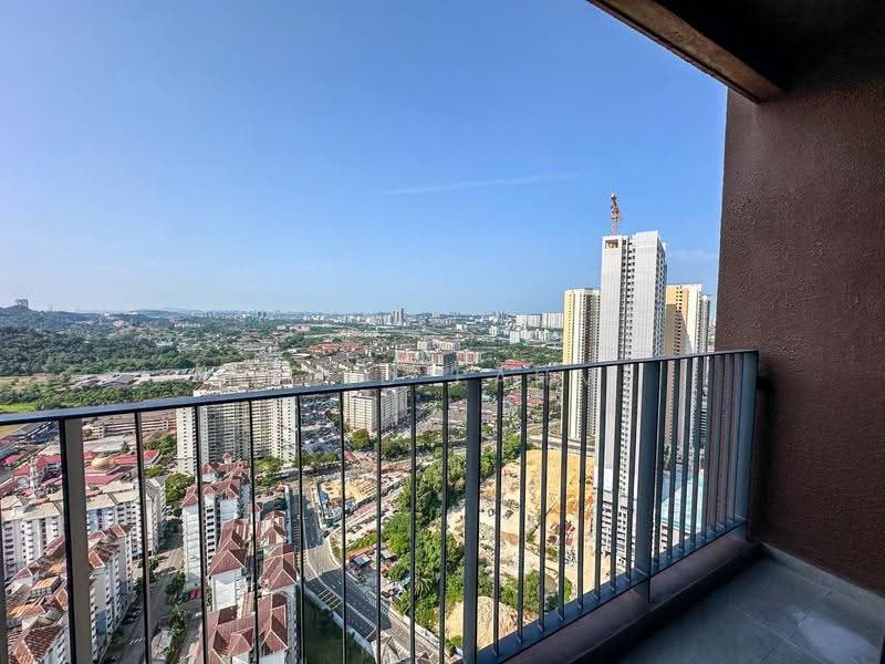 Pangsapuri untuk Dijual di PSV 1 Residences @ Platinum South Valley - Farid Fahmi - Balcony - PropertyGuru.com.my