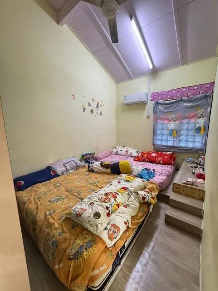Rumah Teres 1-Tingkat untuk Dijual di Taman Kempas Indah (Tebrau) - Zack Chow - Bedroom - PropertyGuru.com.my
