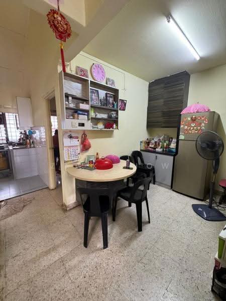 Rumah Teres 1-Tingkat untuk Dijual di Taman Kempas Indah (Tebrau) - Zack Chow - Kitchen - PropertyGuru.com.my